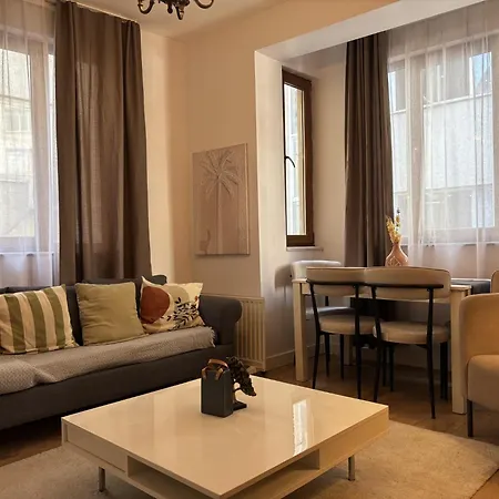 Appartamento Stylish 2br Flat Near Grand Bazaar Eminoenue *