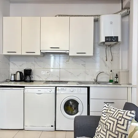 Stylish 2br Flat Near Grand Bazaar Eminoenue Appartamento
